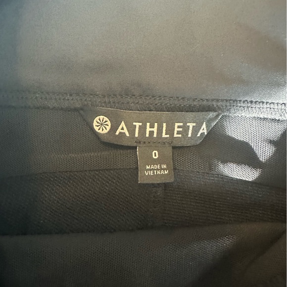 [SOLD] like new  Black - Athleta Headlands Hybrid Tights - Women's - Picture 8 of 11